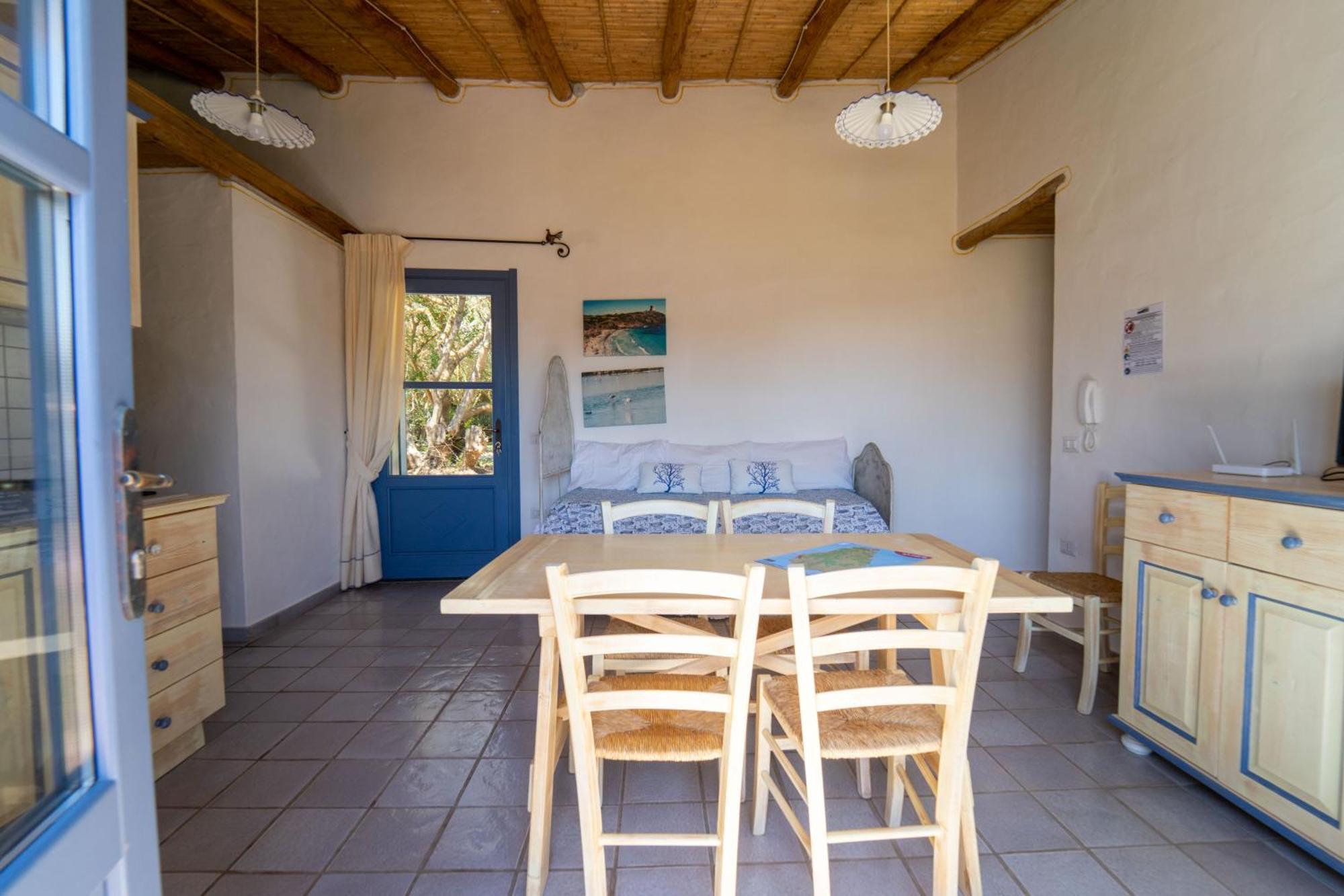 Residence Isola Dei Mori Сант-Антиоко Экстерьер фото