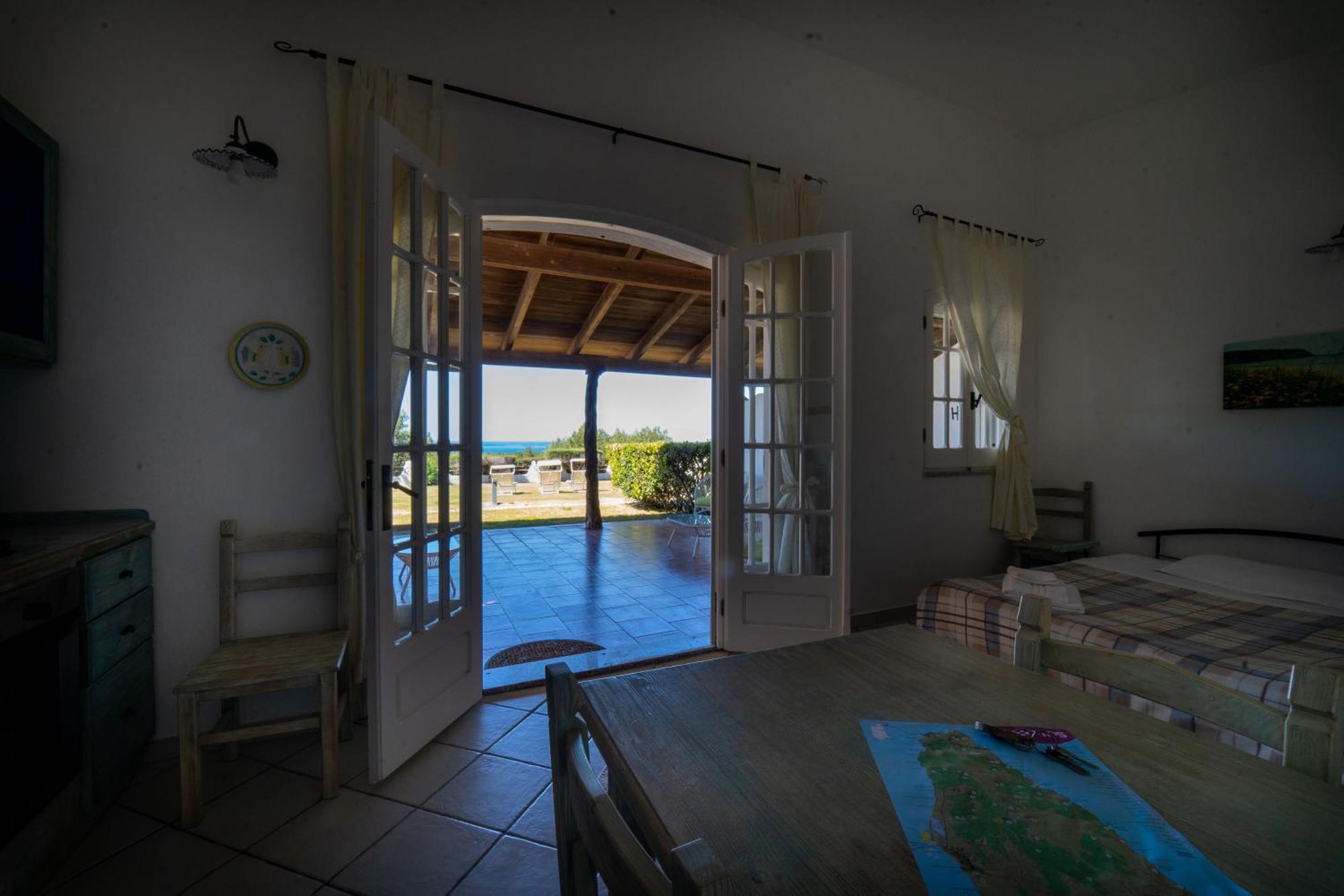 Residence Isola Dei Mori Сант-Антиоко Экстерьер фото
