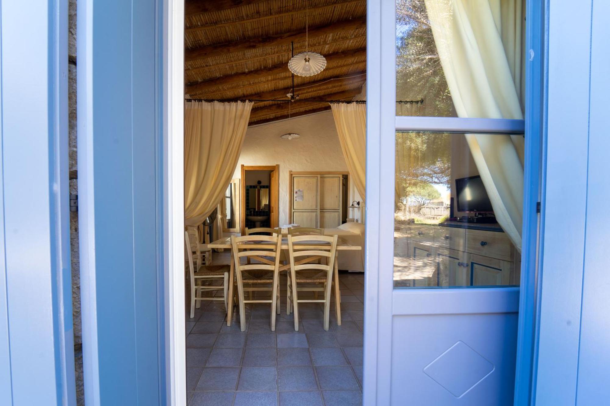 Residence Isola Dei Mori Сант-Антиоко Экстерьер фото