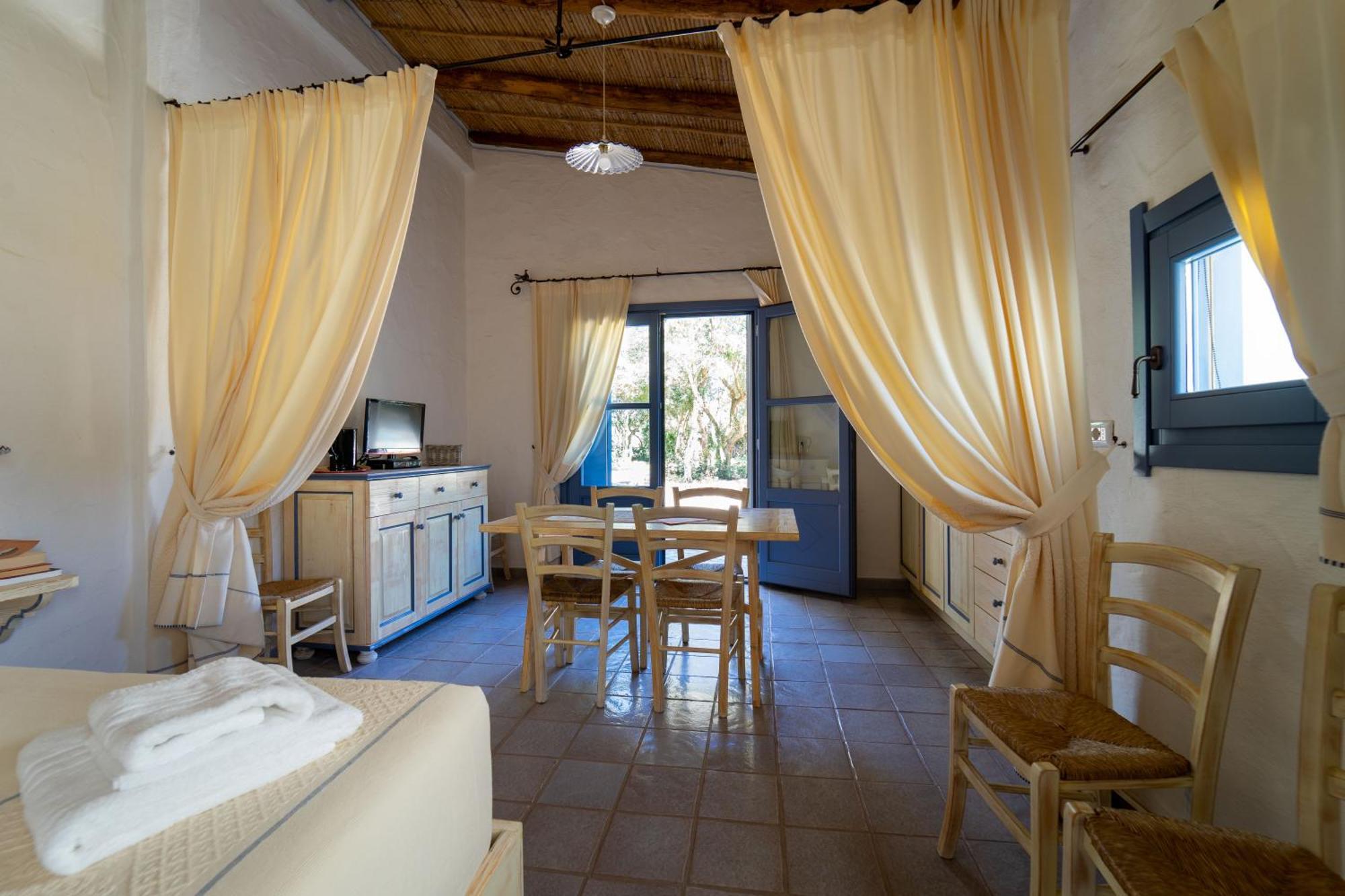 Residence Isola Dei Mori Сант-Антиоко Экстерьер фото